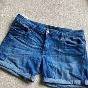 Mavi Jean shorts, with rolled cuff size 29, like new